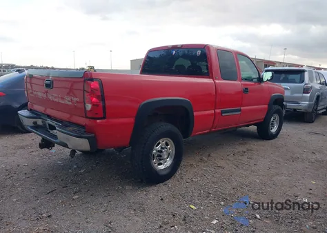 2003 Chevrolet Silverado 2500Hd из США, поврежденный, VIN 1GCHC29U13E267828